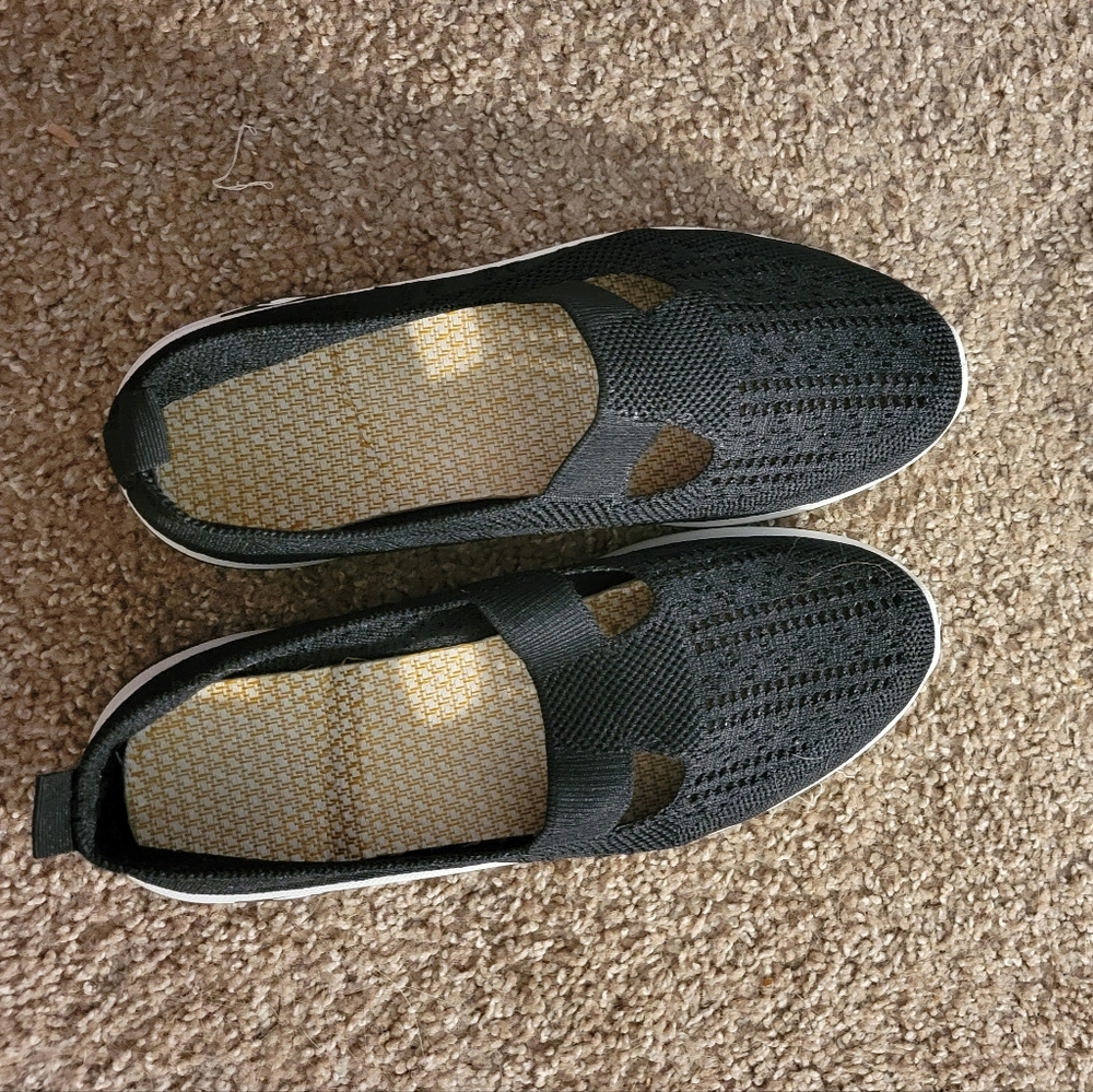 Black Women's Slip-On Shoes Sz42 EU/10.5US